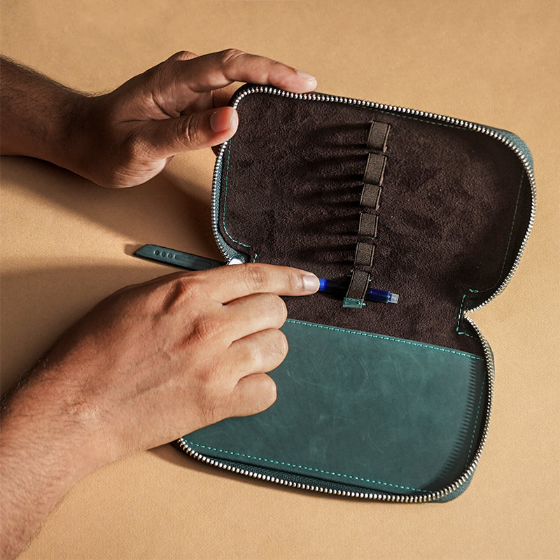 Endless Companion Leather 5 Pen Pouch - Blue