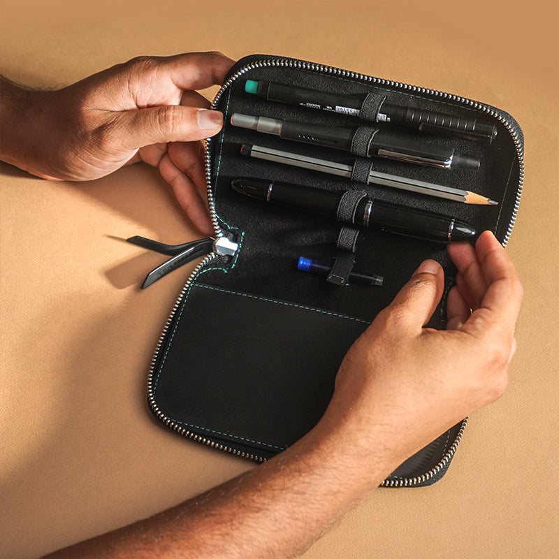 Endless Companion Leather 5 Pen Pouch - Black