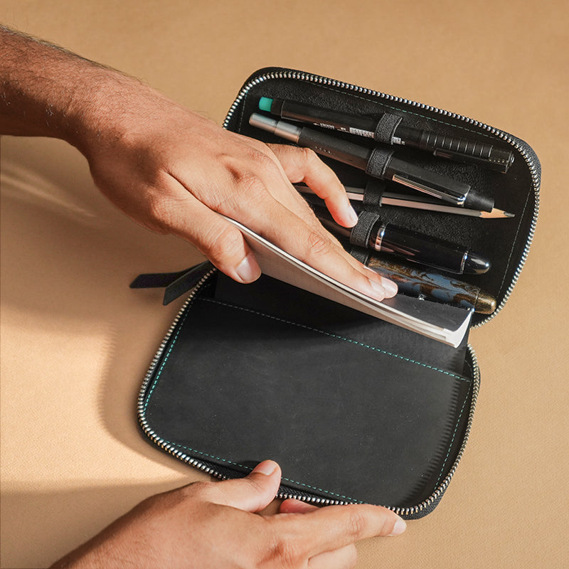 Endless Companion Leather 5 Pen Pouch - Black
