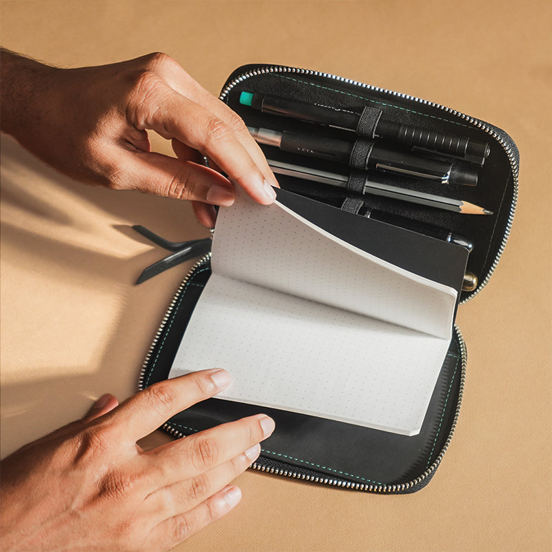 Endless Companion Leather 5 Pen Pouch - Black