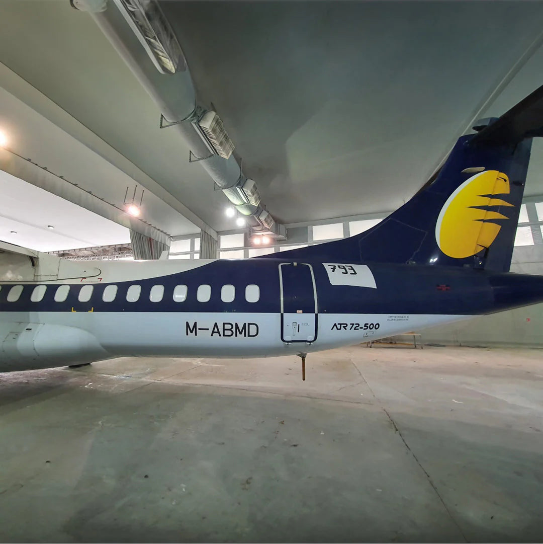 ATR 72 - VT-JCM - Dark Blue