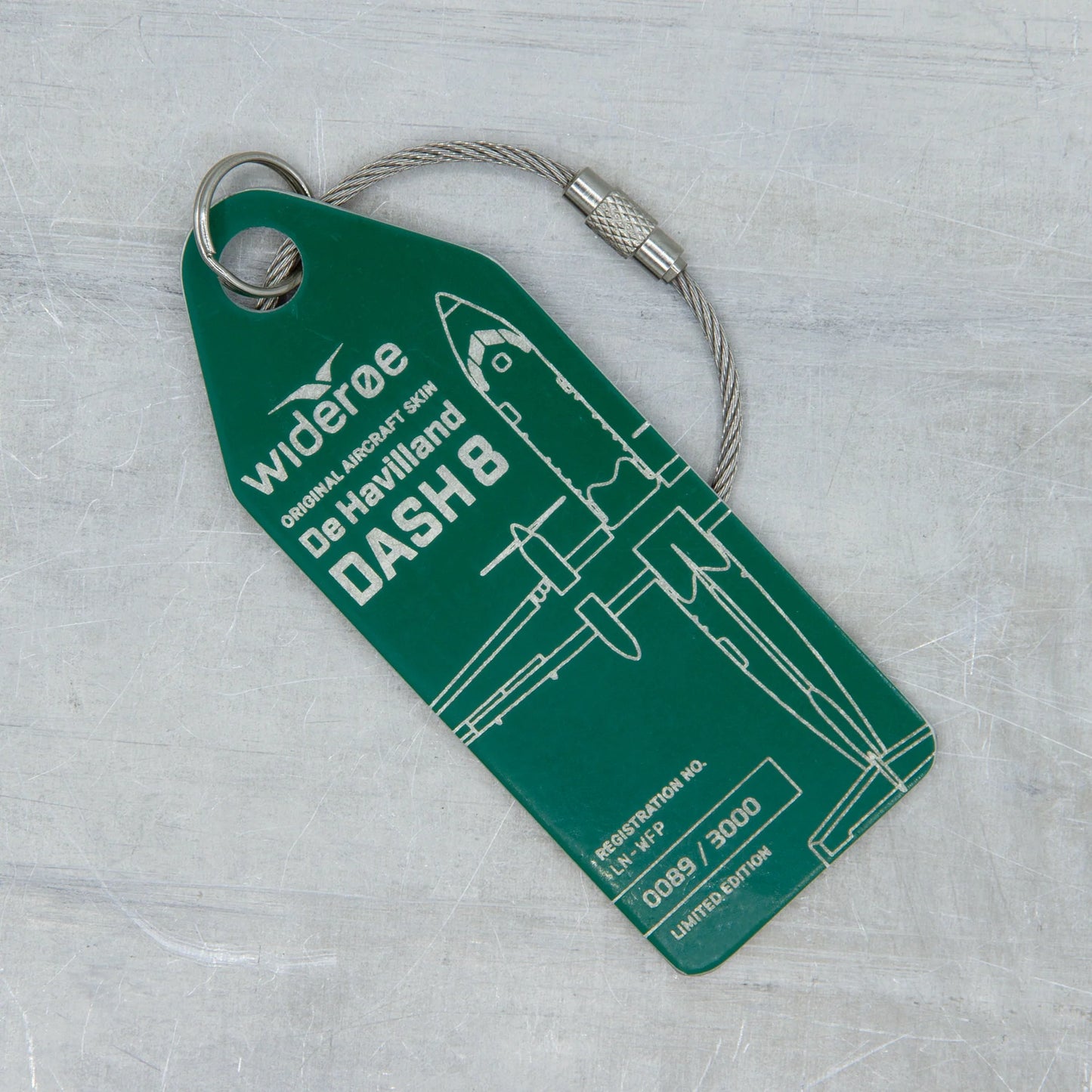 Widerøe Dash 8 - LN-WFP - Dark Green