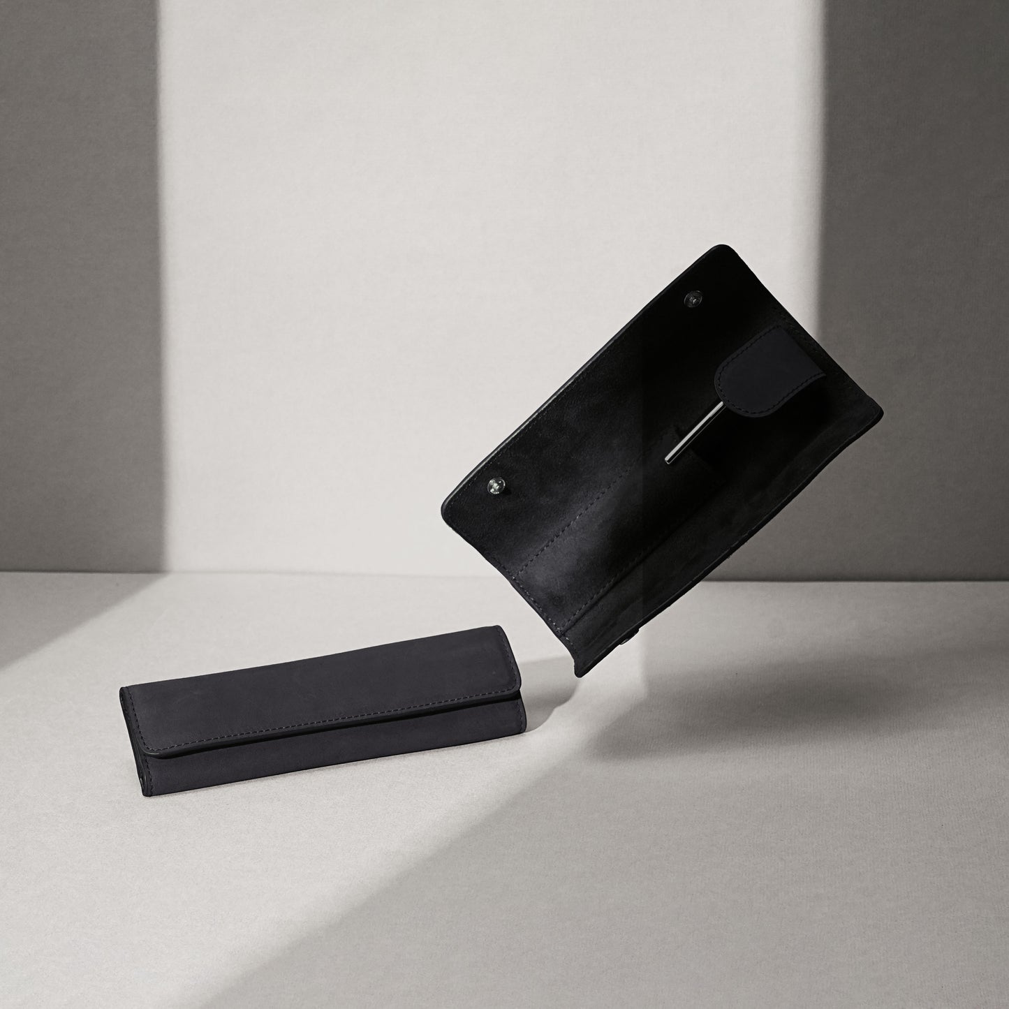 Endless Companion Leather 1 Pen Pouch - Black