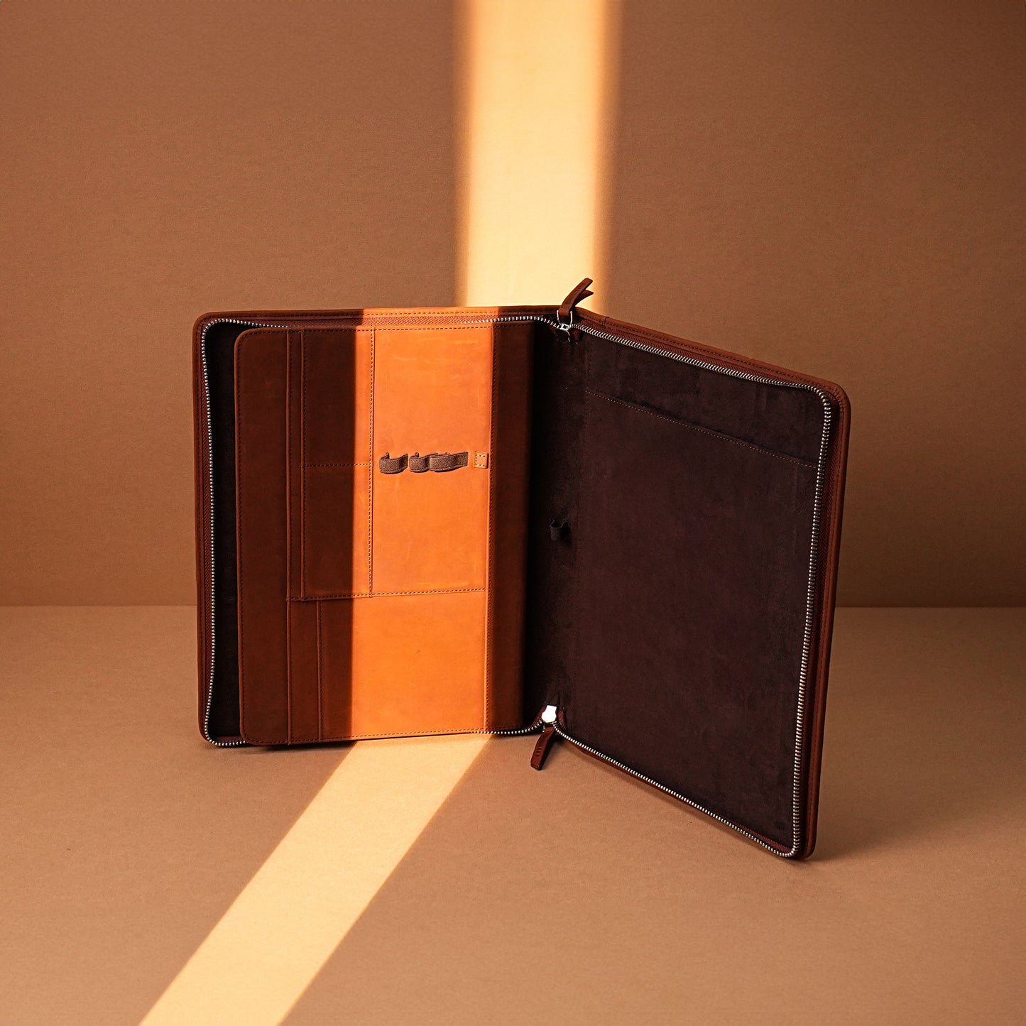 Endless Folio - Brown A4