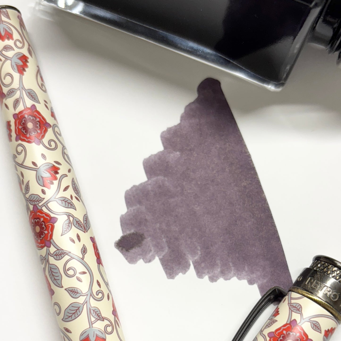 Mann Inc Bottled Ink - Whisper of Thornes 50ml