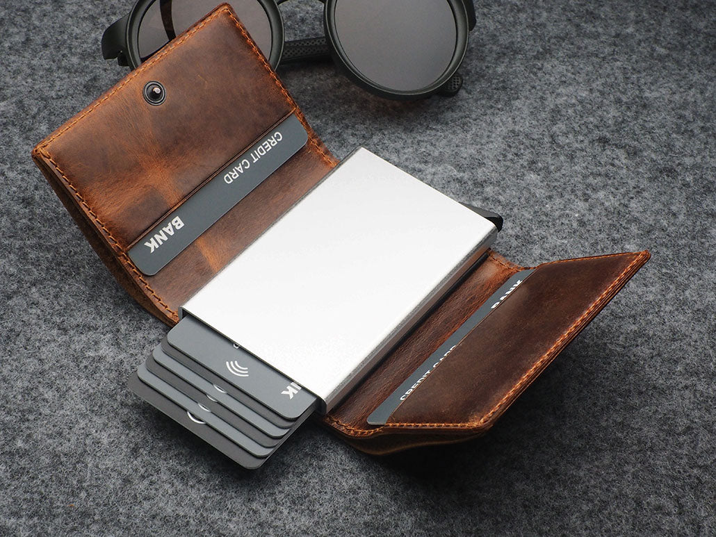 BOSTO - The Original Legendary Vintage Saddle Leather