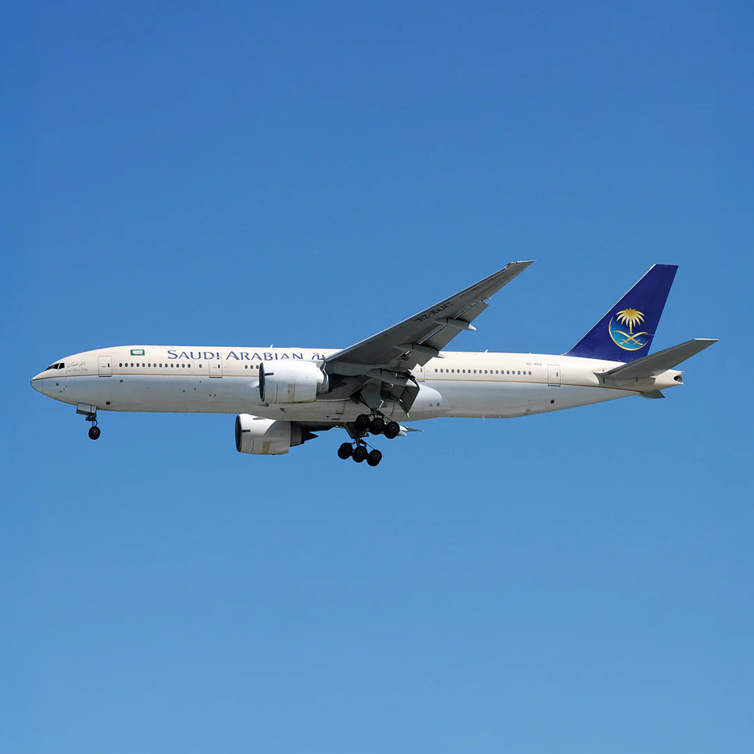 Boeing 777 - HZ-AKN Dark Blue