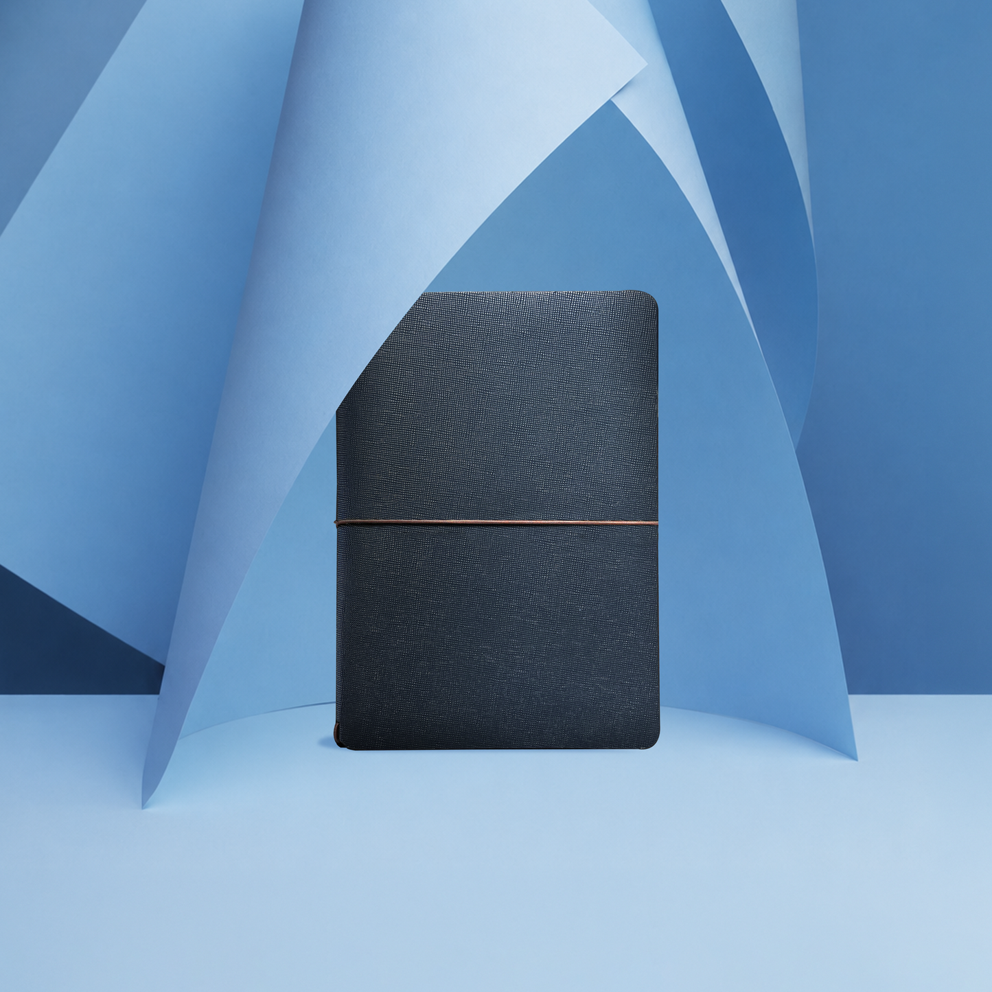 Endless Explorer - Refillable Saffiano Leather Journal Regalia Paper - Blue A5