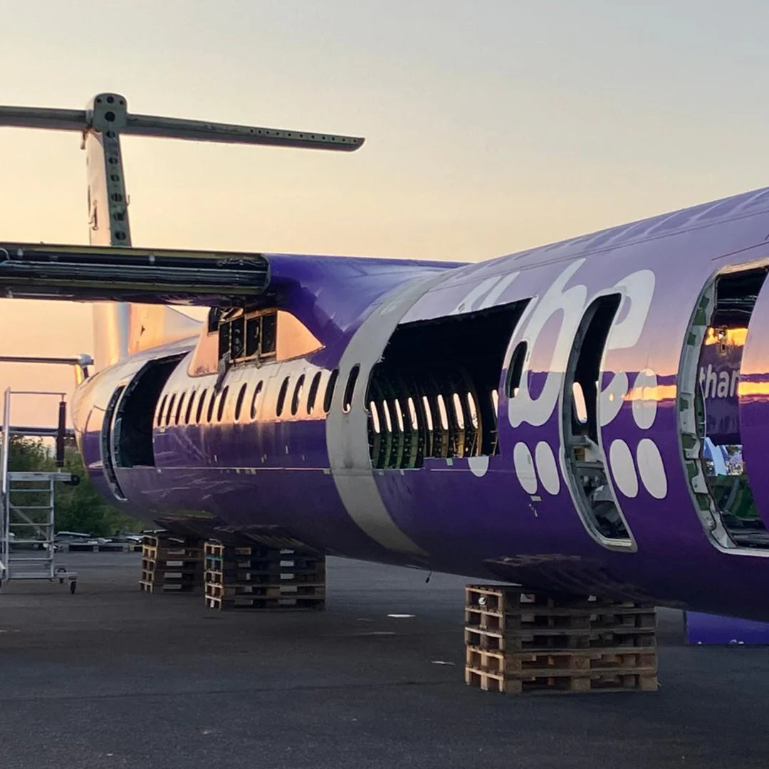 Flybe Dash 8 - G-PRPG - Purple