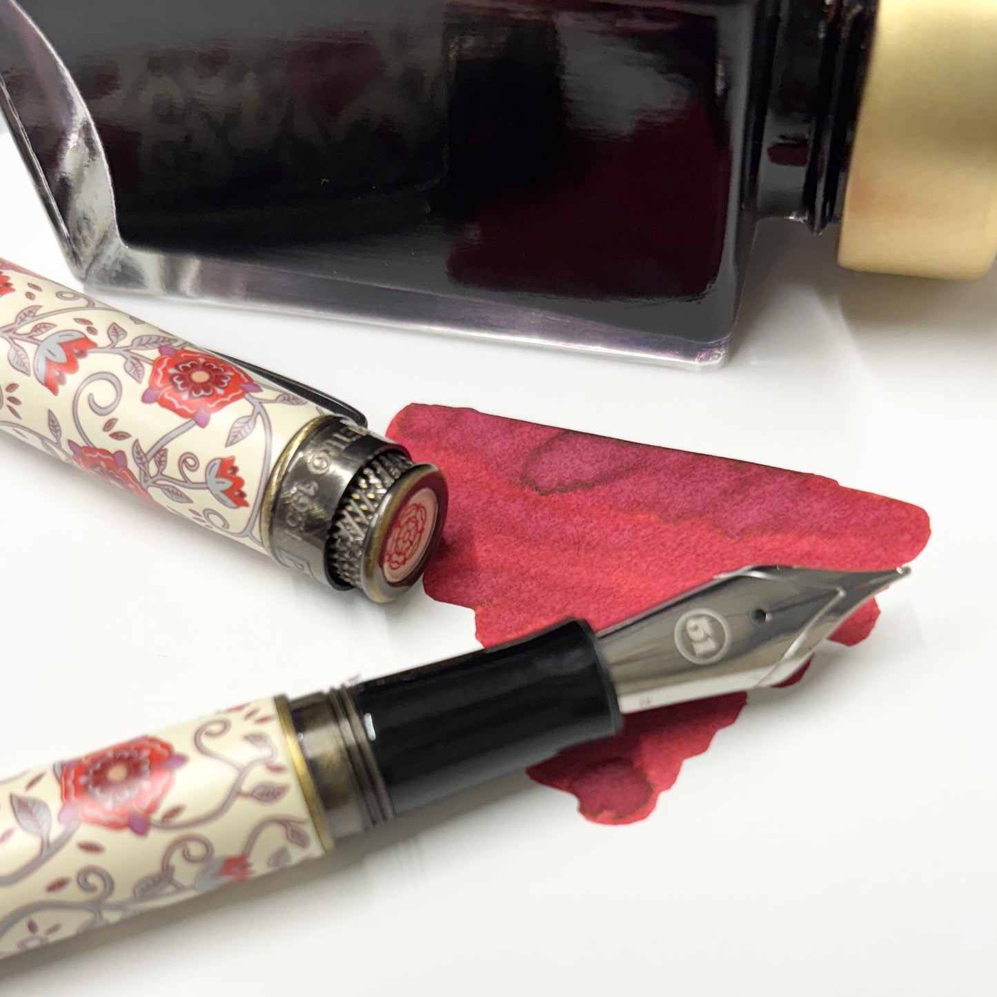 Mann Inc Bottled Ink - Royal Red Rose 50ml