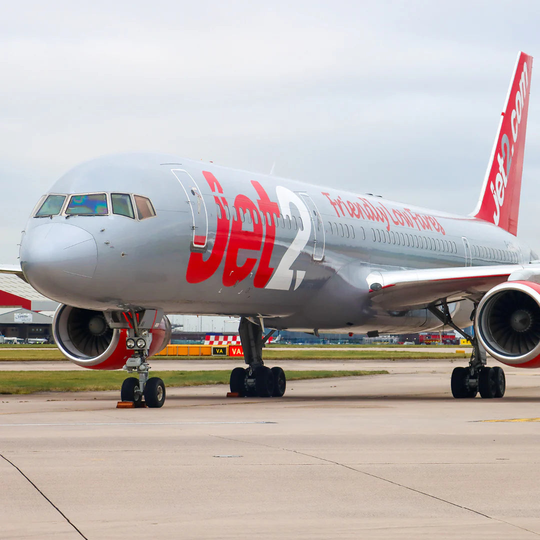 Jet2.com 757 - G-LSAI - (Silver)