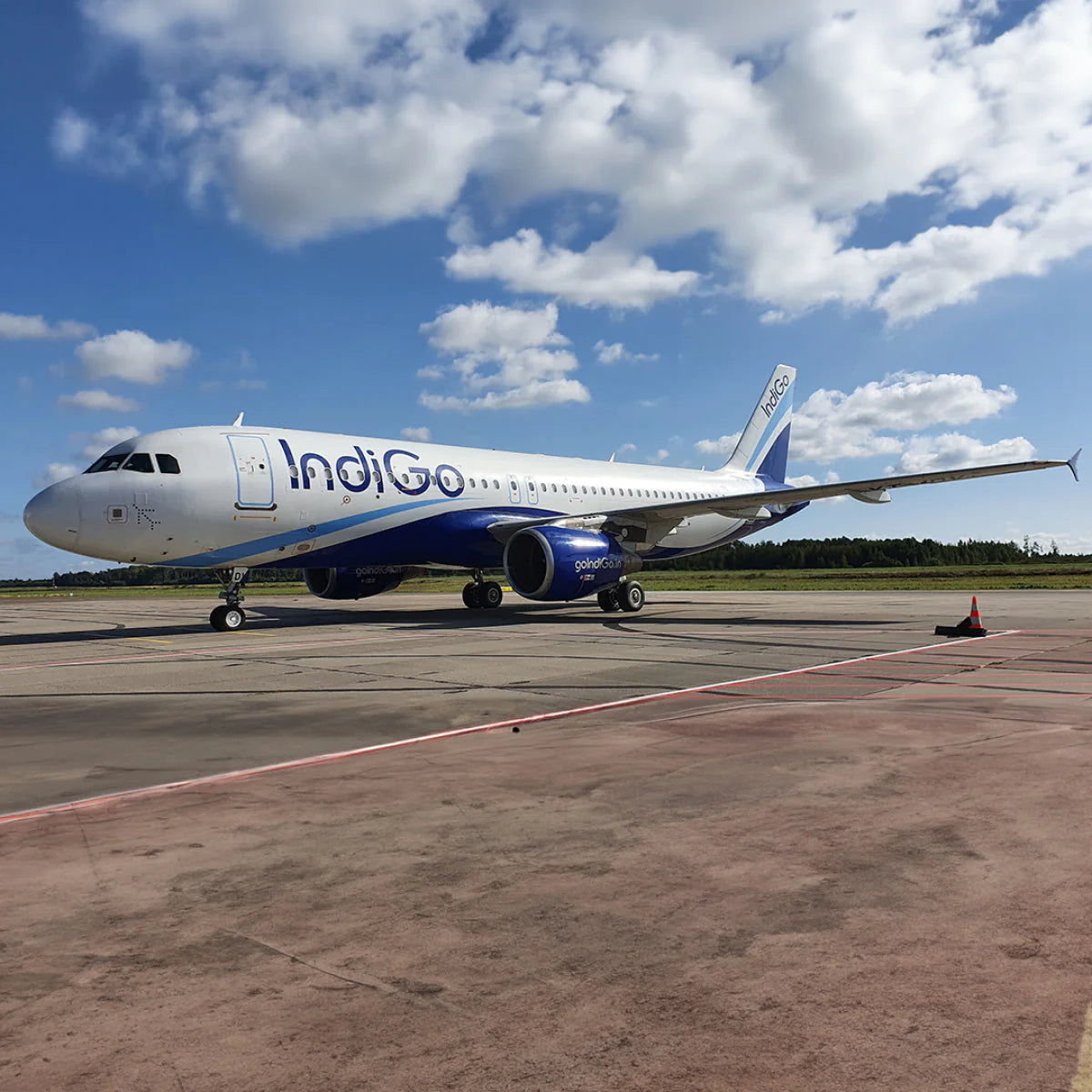 Airbus A320 - VT-IDV - Light Blue