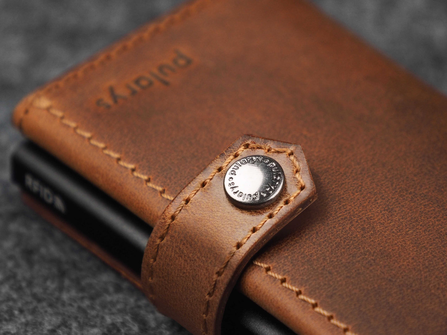 HIKER RFID wallet - Saddle Leather