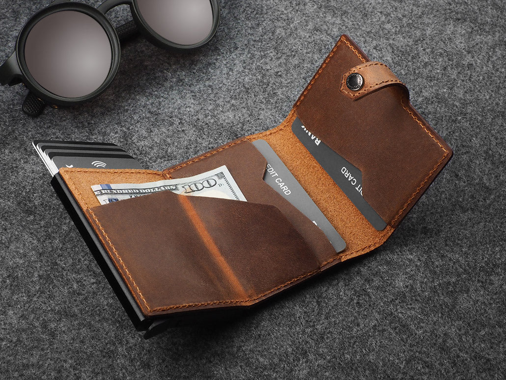 HIKER RFID wallet - Saddle Leather